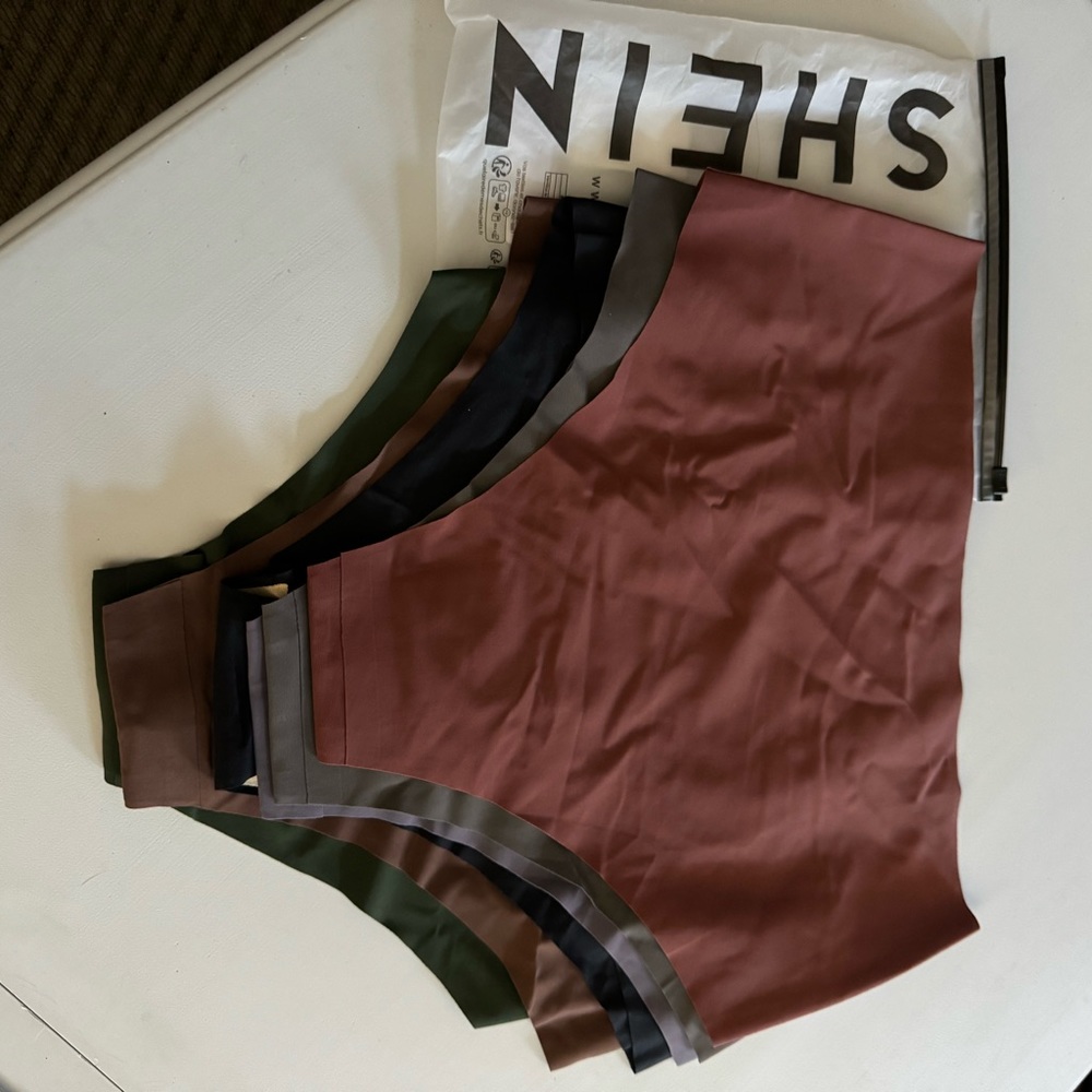 6 pairs of Size M SHEIN seamless undergarment unused.